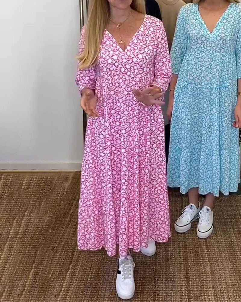 Lässiges Kleid mit Blumendruck