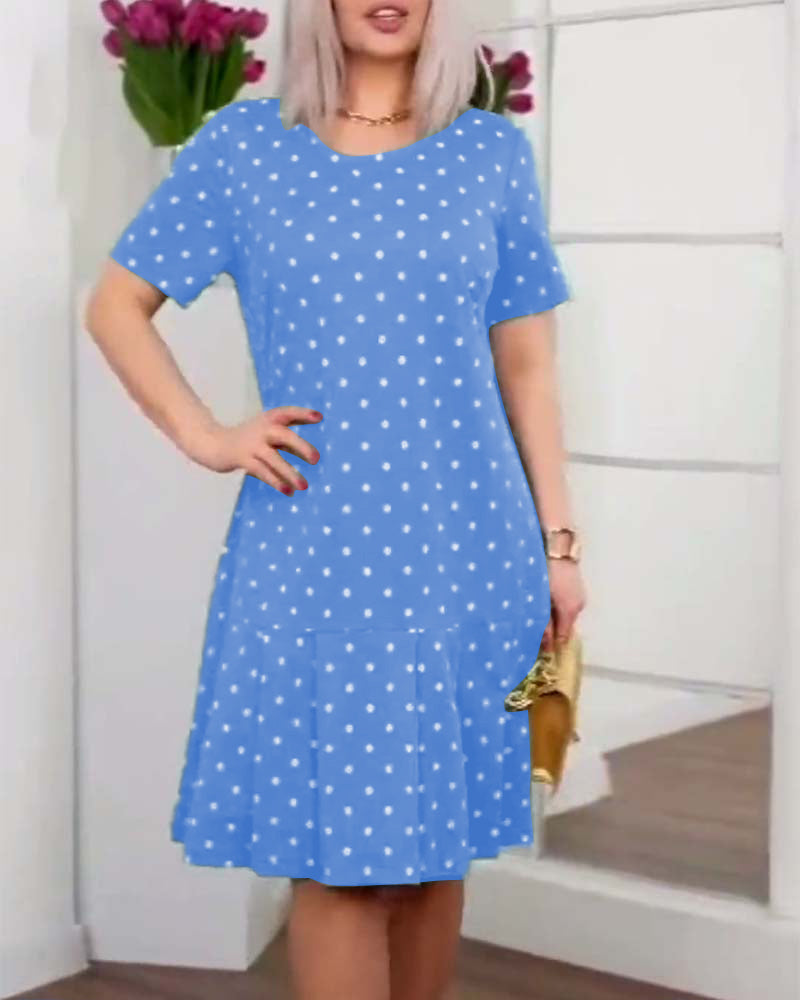 Kurzärmliges Freizeitkleid mit Polka-Dot-Print