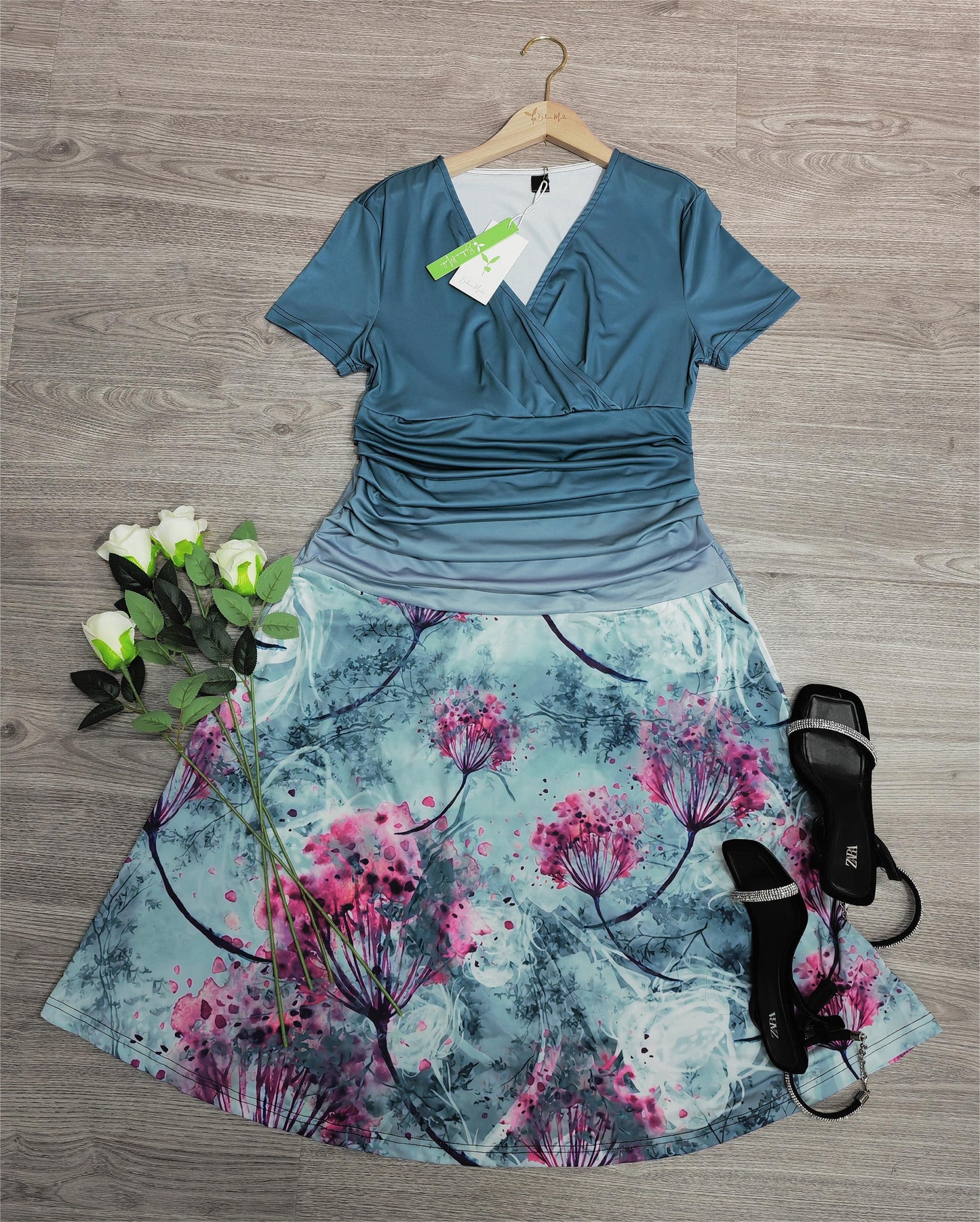 EcoExotica® - Blaues Midikleid mit Blumenmuster im Farbverlauf