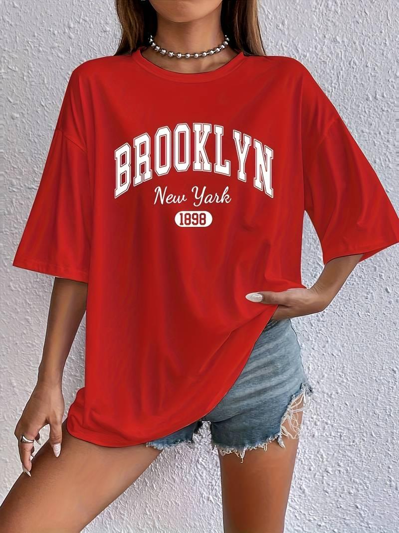 Savannah – stilvolles rundhals-t-shirt mit brooklyn-print - LOVEZOE