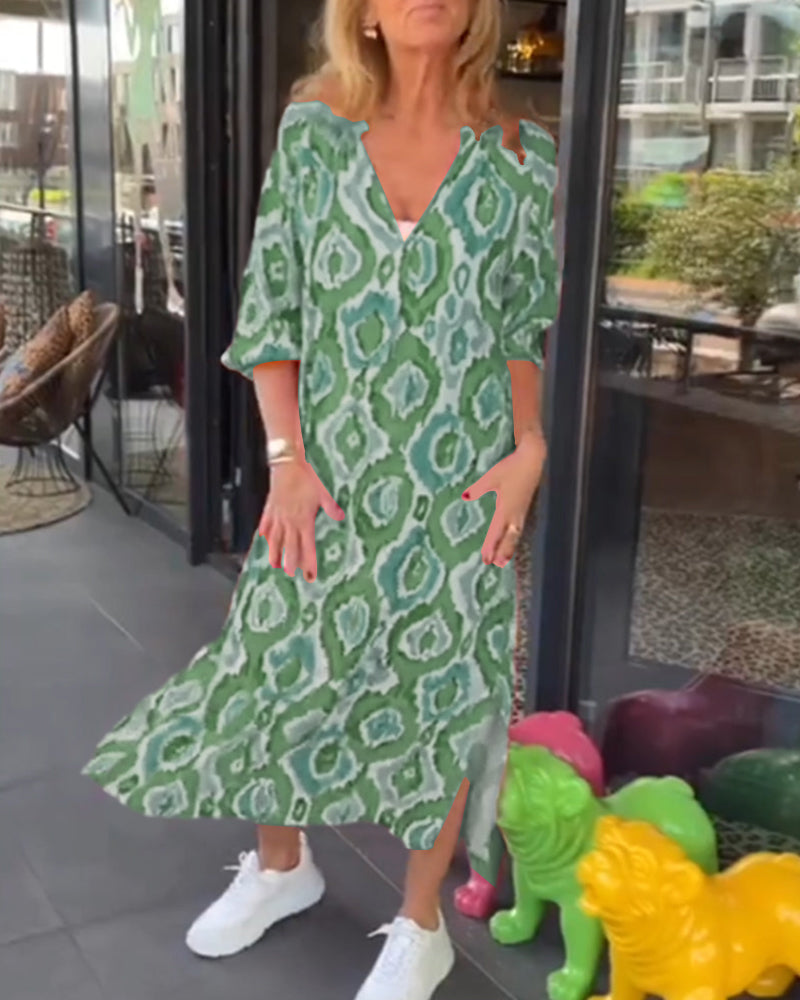 Kleid mit modischem Print und halben Ärmeln