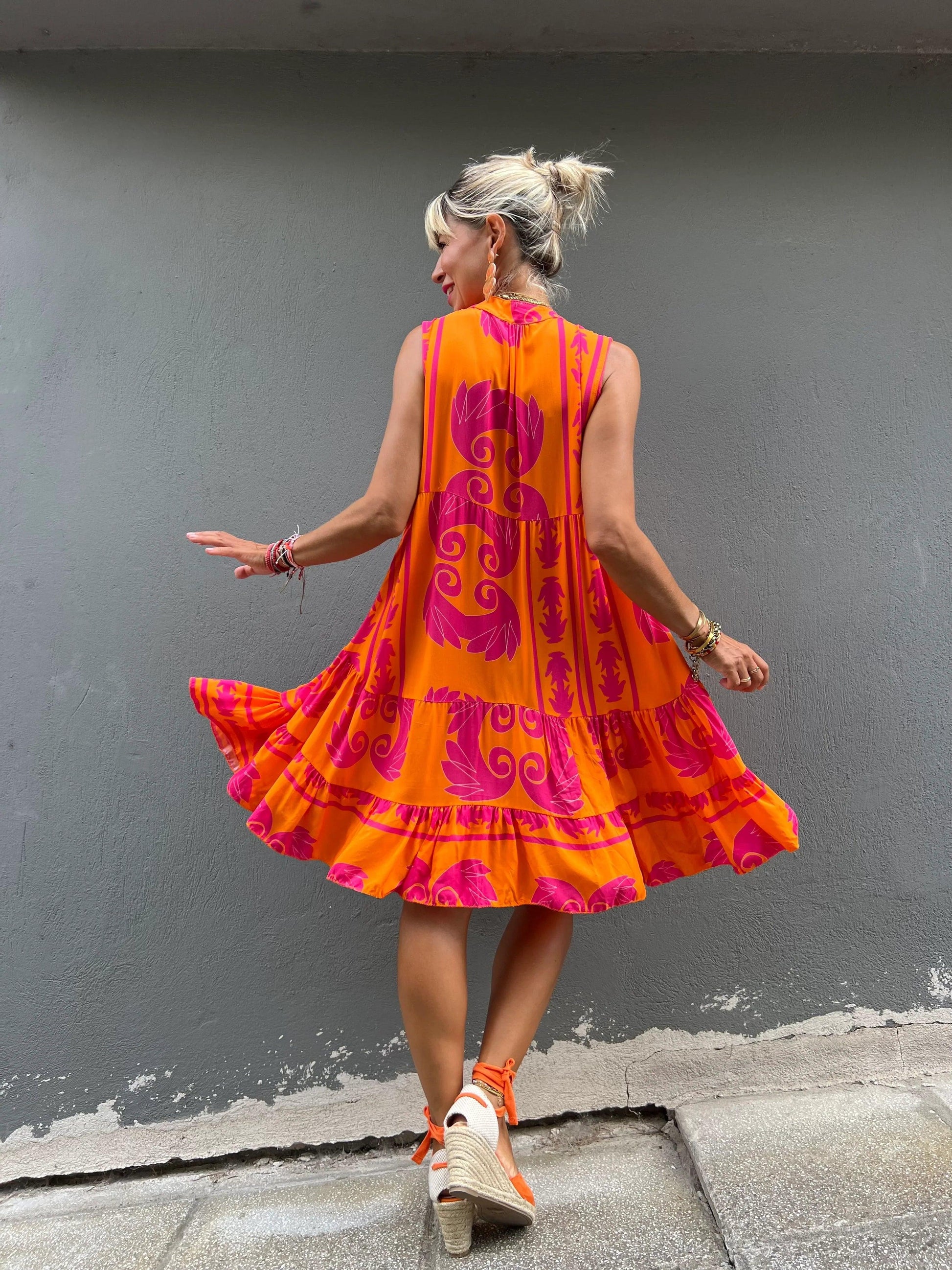 Charlotte – atemberaubendes orangefarbenes ärmelloses minikleid - LOVEZOE