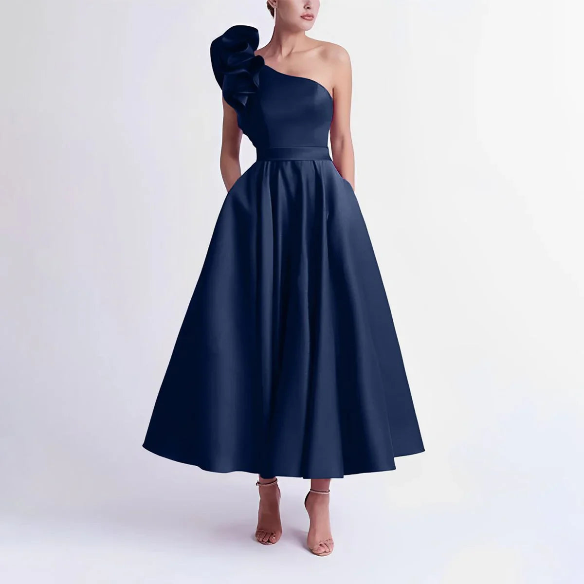 Blaue Eleganz Schulterkleid