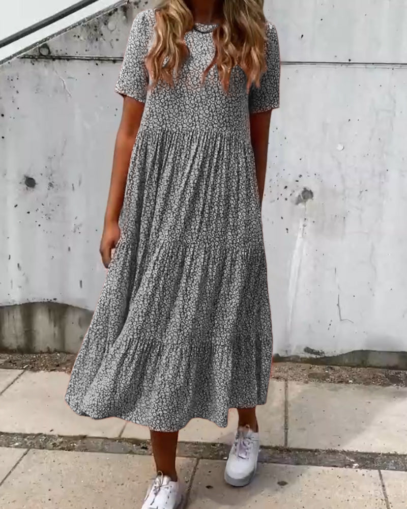 Kurzärmliges Kleid mit Blumendruck