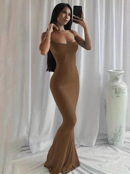 Ava – einfarbiges maxikleid mit spaghettiträgern - LOVEZOE