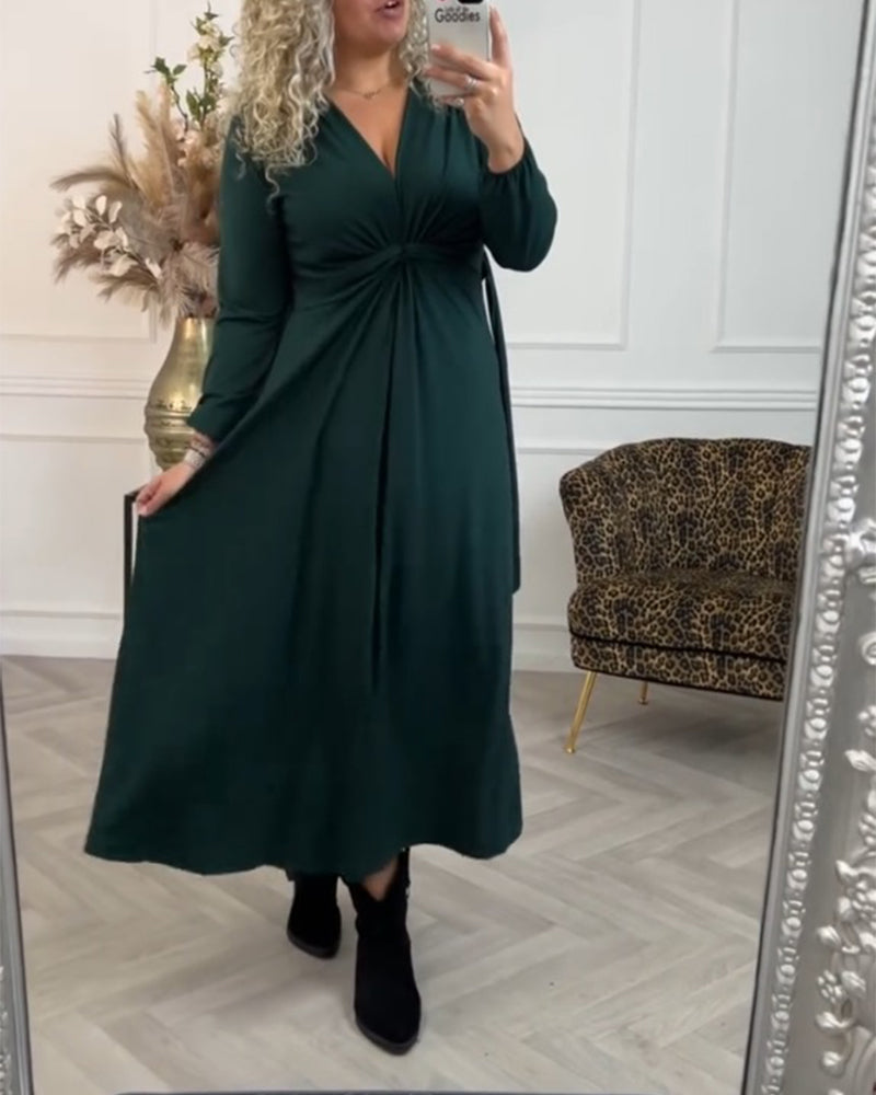 Sexy einfarbiges Kleid mit langen Ärmeln