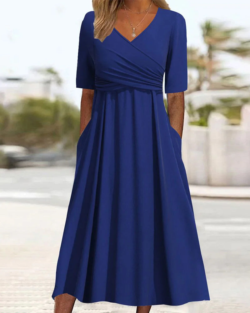 Kurzärmliges Crossover-Kleid