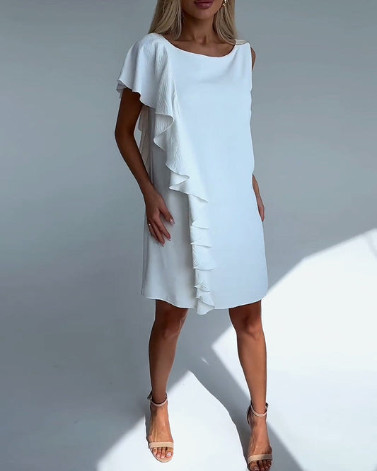 Ärmelloses, asymmetrisches Kleid mit Rüschen