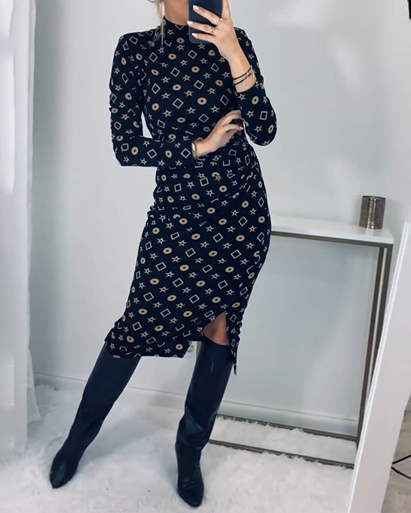 Elegantes, hochgeschlossenes Kleid mit geometrischem Print