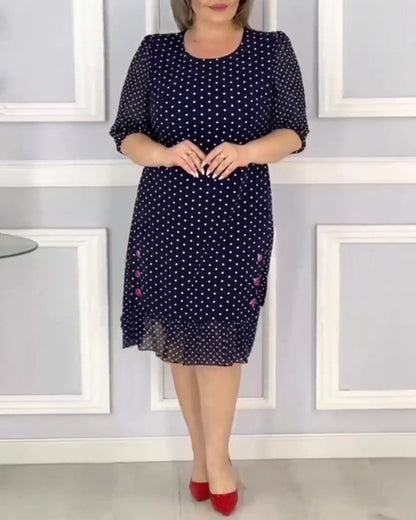 Elegantes Kleid mit halben Ärmeln und Polka-Dot-Print