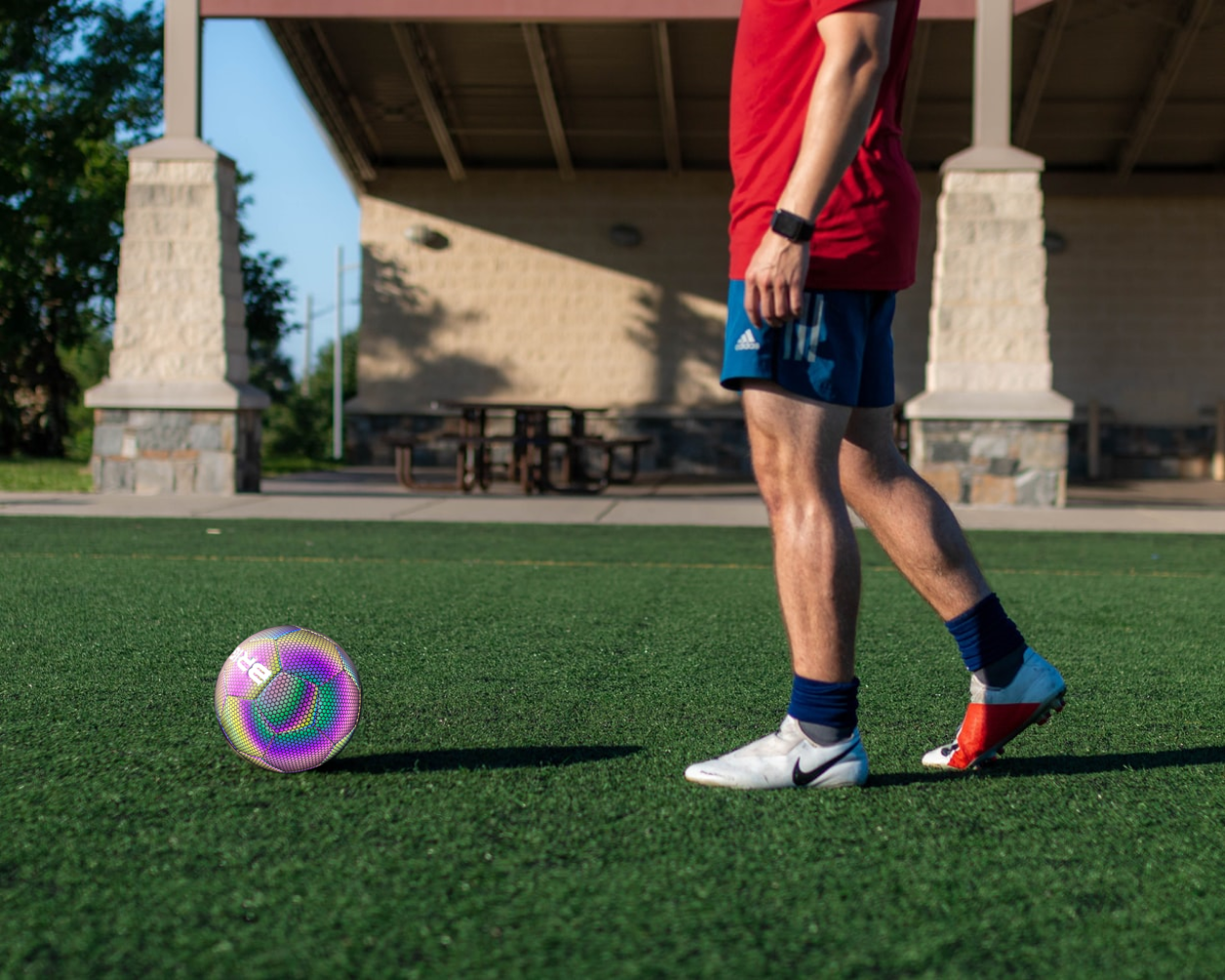 LUMINUS Fußball leuchtet im Dunkeln