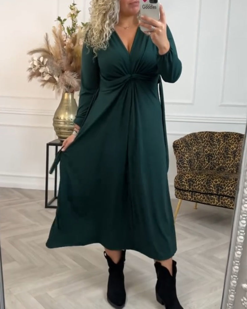 Sexy einfarbiges Kleid mit langen Ärmeln