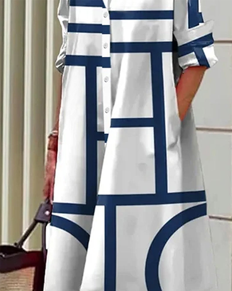 Kleid mit Taschen und geometrischem Aufdruck