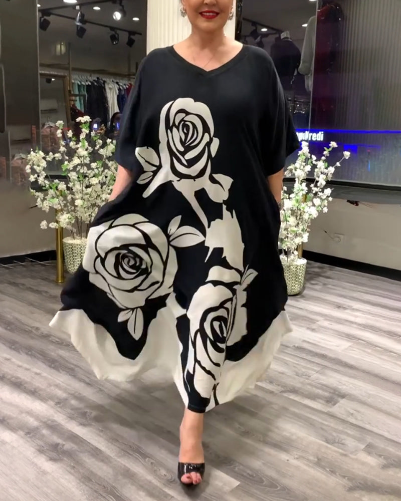 Freizeitkleid mit Rosendruck